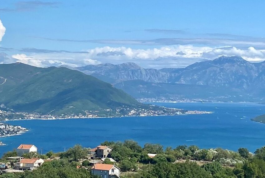 64e5ed6bb6292fb6b7e524ac_accueil-montenegro_edited