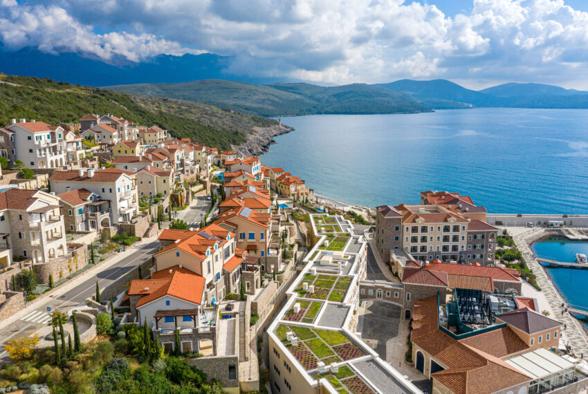 64636d1ea6f6787d97b882fb_CopyofLustica_Bay_Marina_Village_10