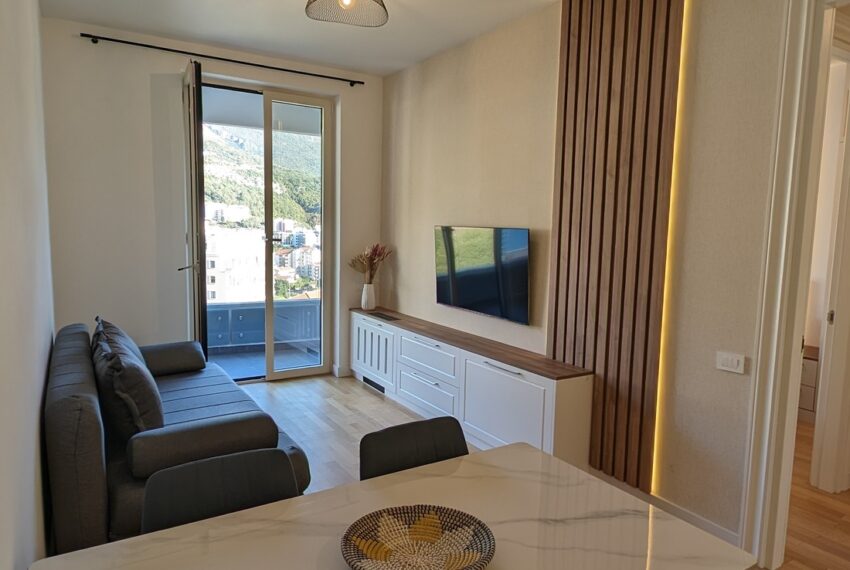 654e25c61d09b891fce77db4_26- Great Room