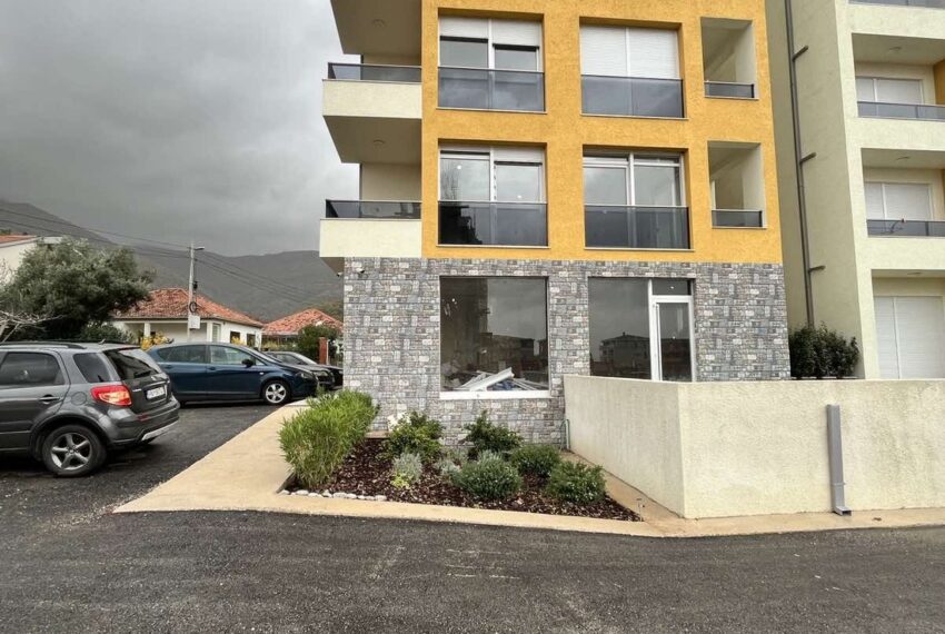 herceg novi budva bar kotor czarnogora apartament mieszkanie dom sprzedaz wynajem inwestycje kup morze basenalbania balkany (6)